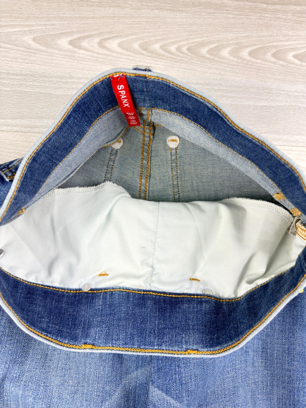 Spanx Shape Seamed Front Wide Leg Jeans Vintage Indigo Size XS Petite - Picture 15 of 16